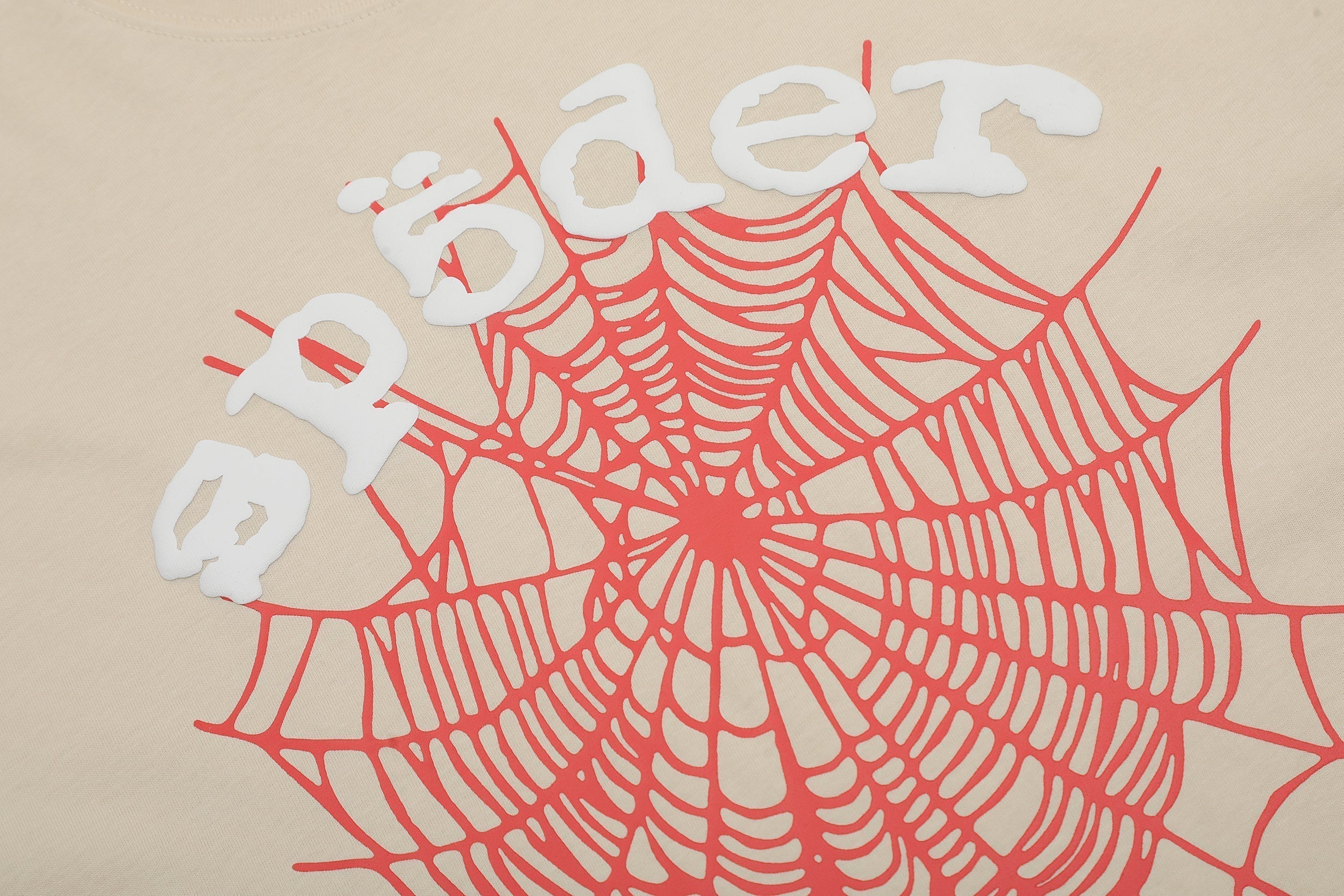 Sp5der Beige Red Spider Web Graphic T‑Shirt